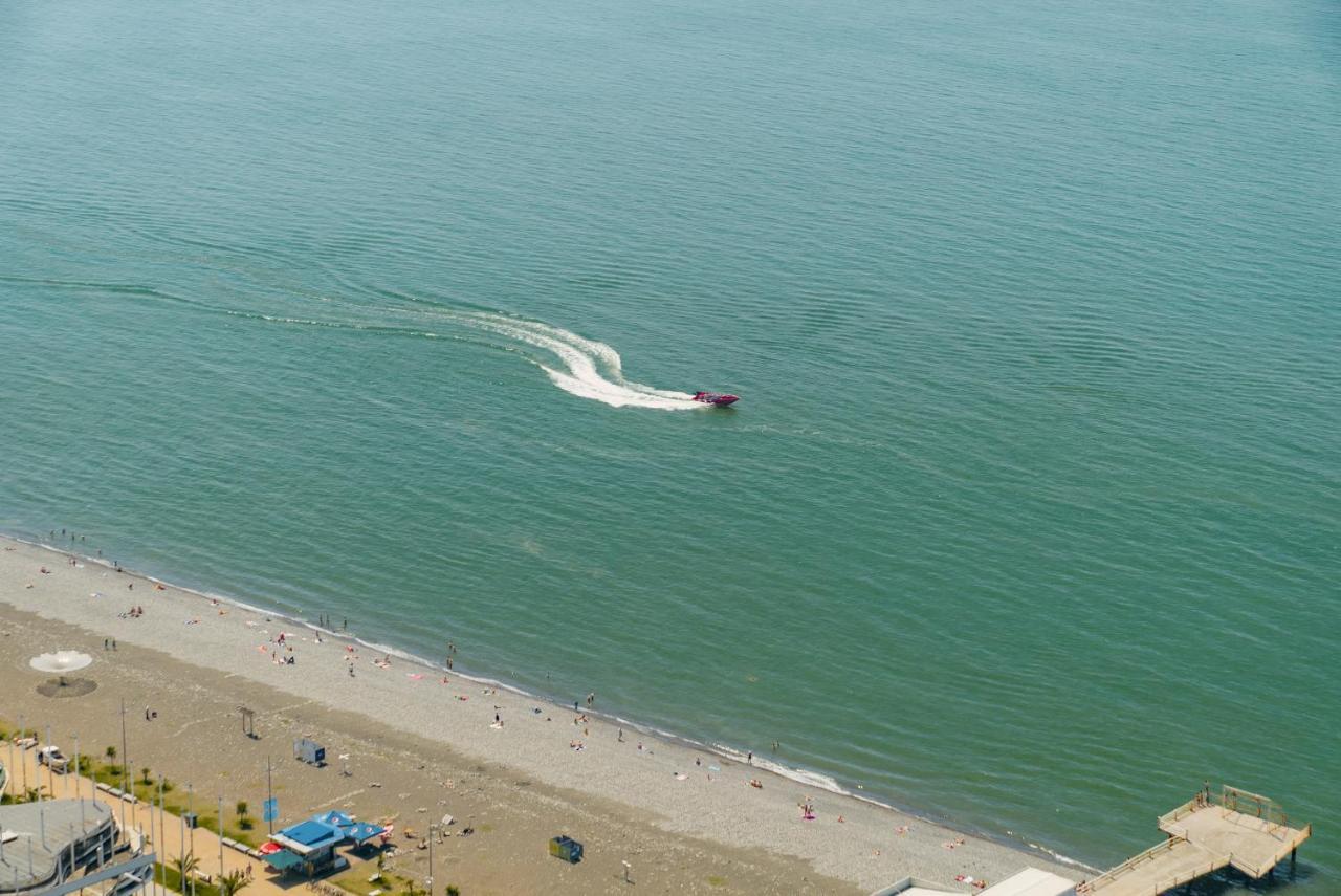 G-Point City Beach Батуми Экстерьер фото