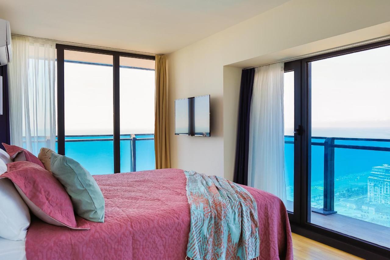 G-Point City Beach Батуми Экстерьер фото