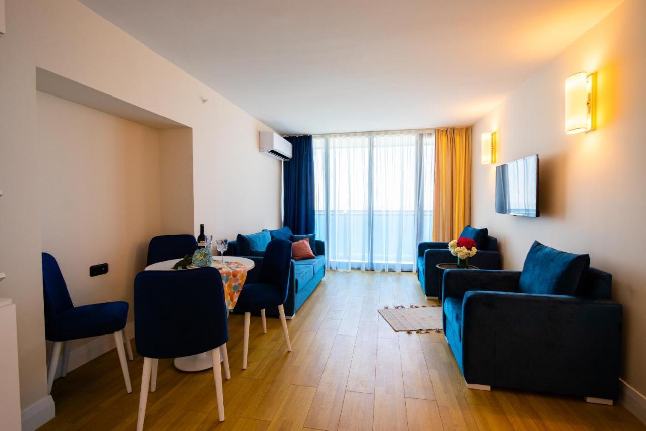 G-Point City Beach Батуми Экстерьер фото