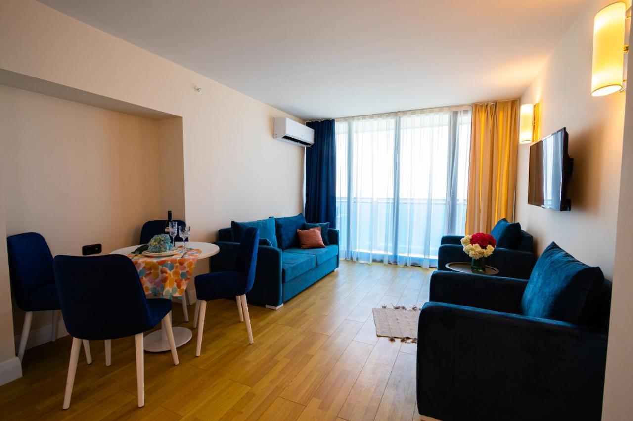 G-Point City Beach Батуми Экстерьер фото