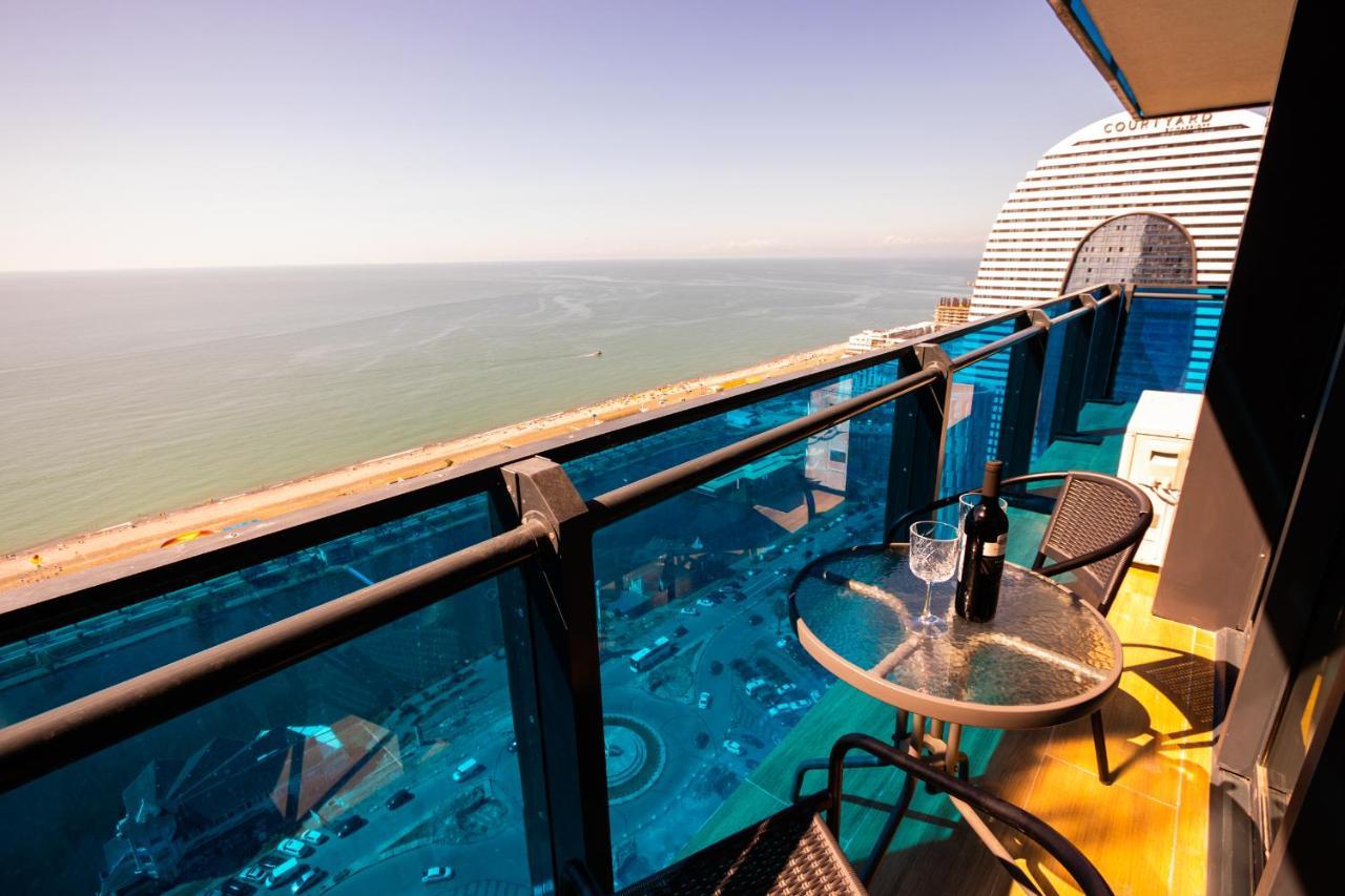 G-Point City Beach Батуми Экстерьер фото